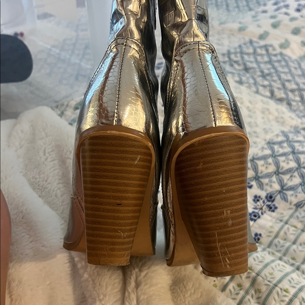 Fashion nova silver cape robin western boot size 8 - Picture 5 of 6